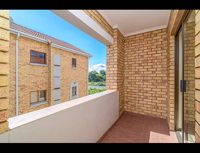 2 BEDROOM APARTMENT FOR SALE IN RANDPARK RIDGE